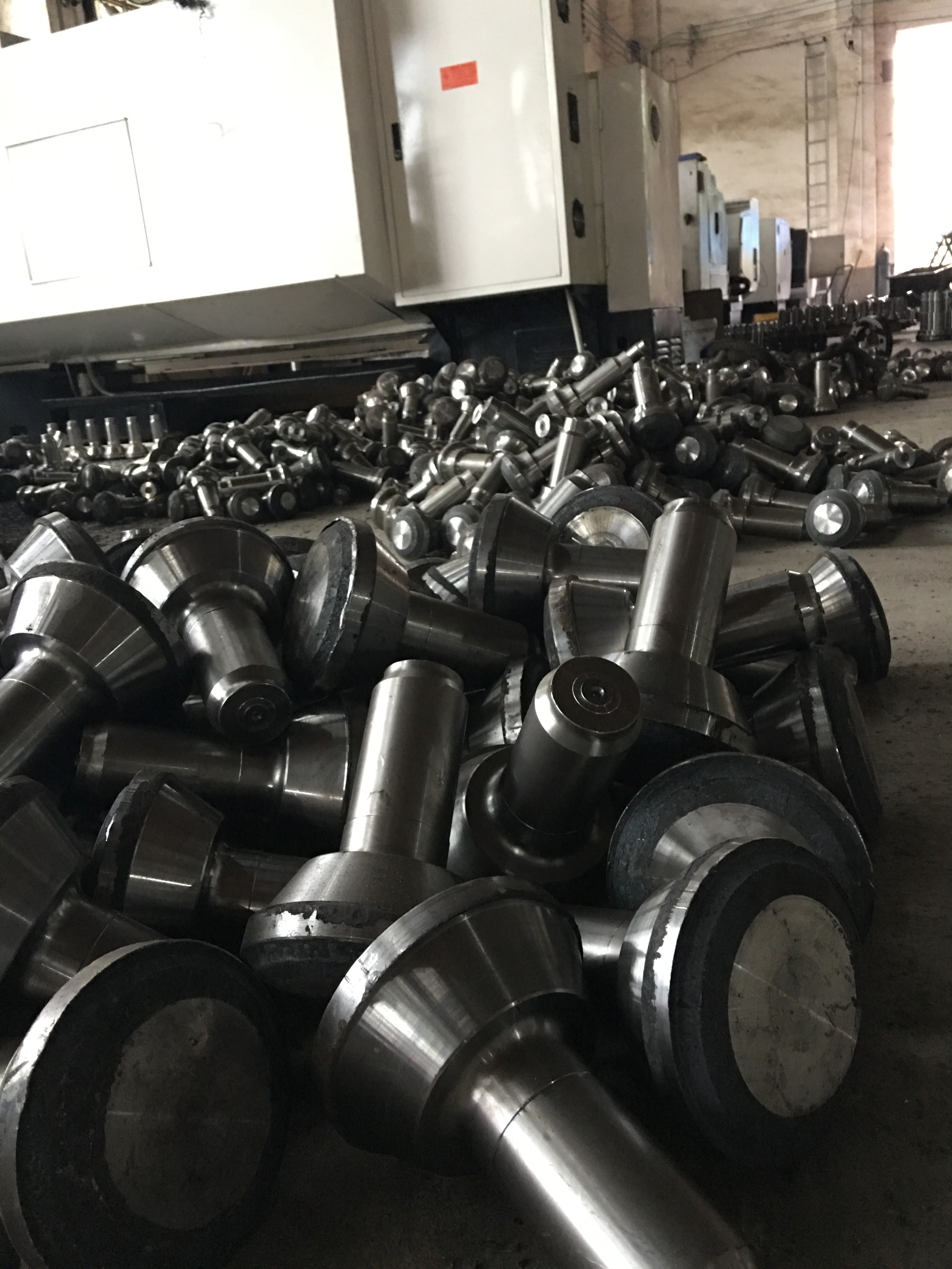 米数多潜孔钻头 提供高中低风压潜孔钻头 潜孔冲击器 等优质采掘钻具