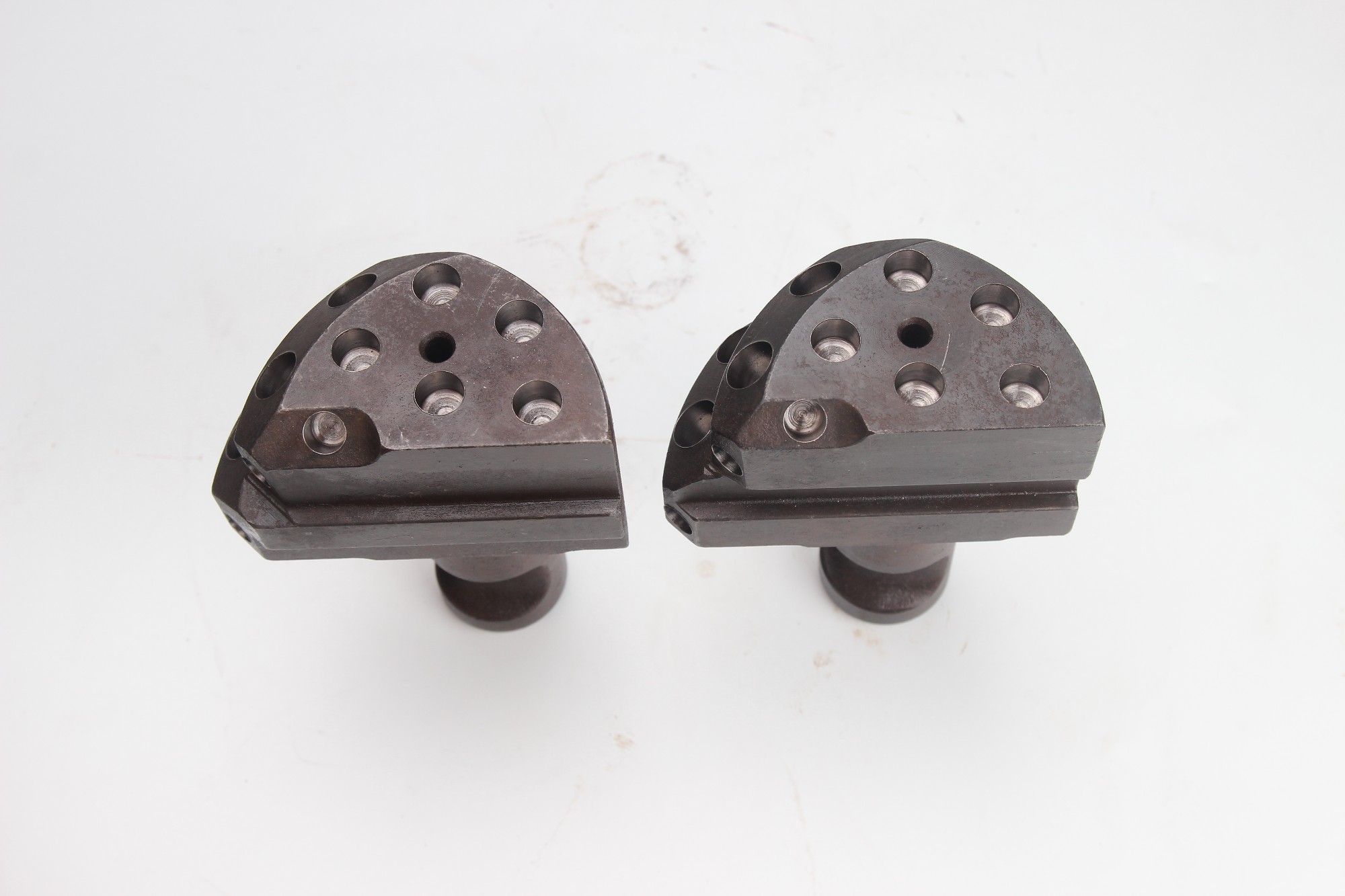 米数多潜孔钻头 提供高中低风压潜孔钻头 潜孔冲击器 等优质采掘钻具