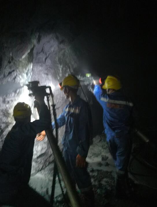 米数多潜孔钻头 提供高中低风压潜孔钻头 潜孔冲击器 等优质采掘钻具